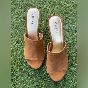 Vintage Y2K Guess Cognac Brown Perforated Cork Wedge Peep Toe Heels Sz(10)
